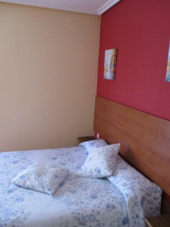Hostal Becares Palencia Ngoại thất bức ảnh