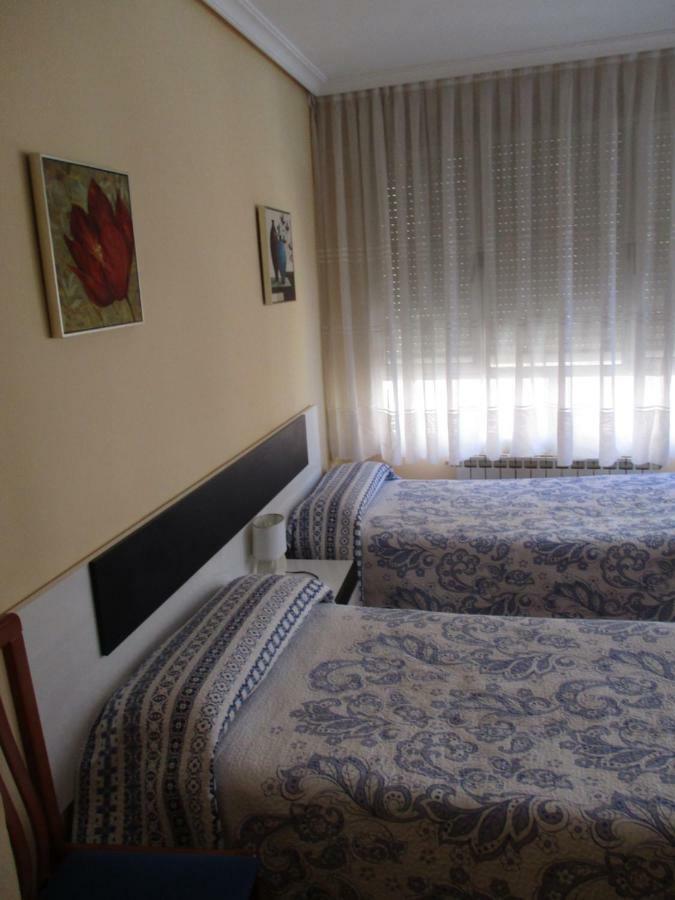 Hostal Becares Palencia Ngoại thất bức ảnh